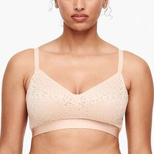 Chantelle Norah Supportive Wire-Free Bra in Nude, size 32D